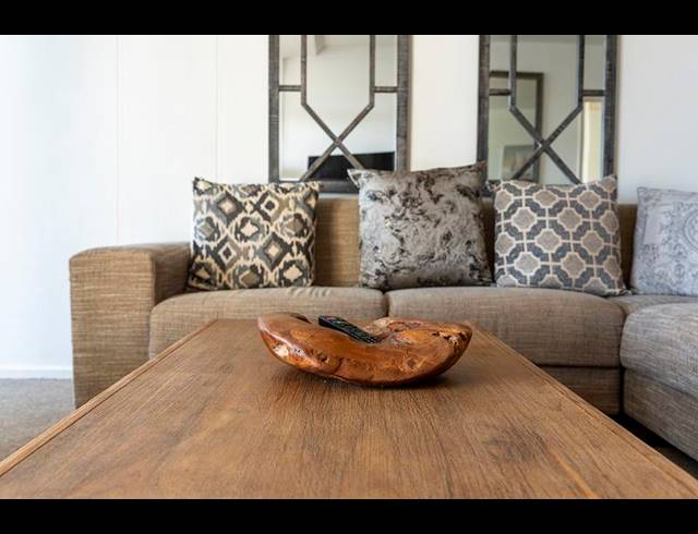 1 BEDROOM PROPERTY TO RENT IN DOLPHIN BEACH